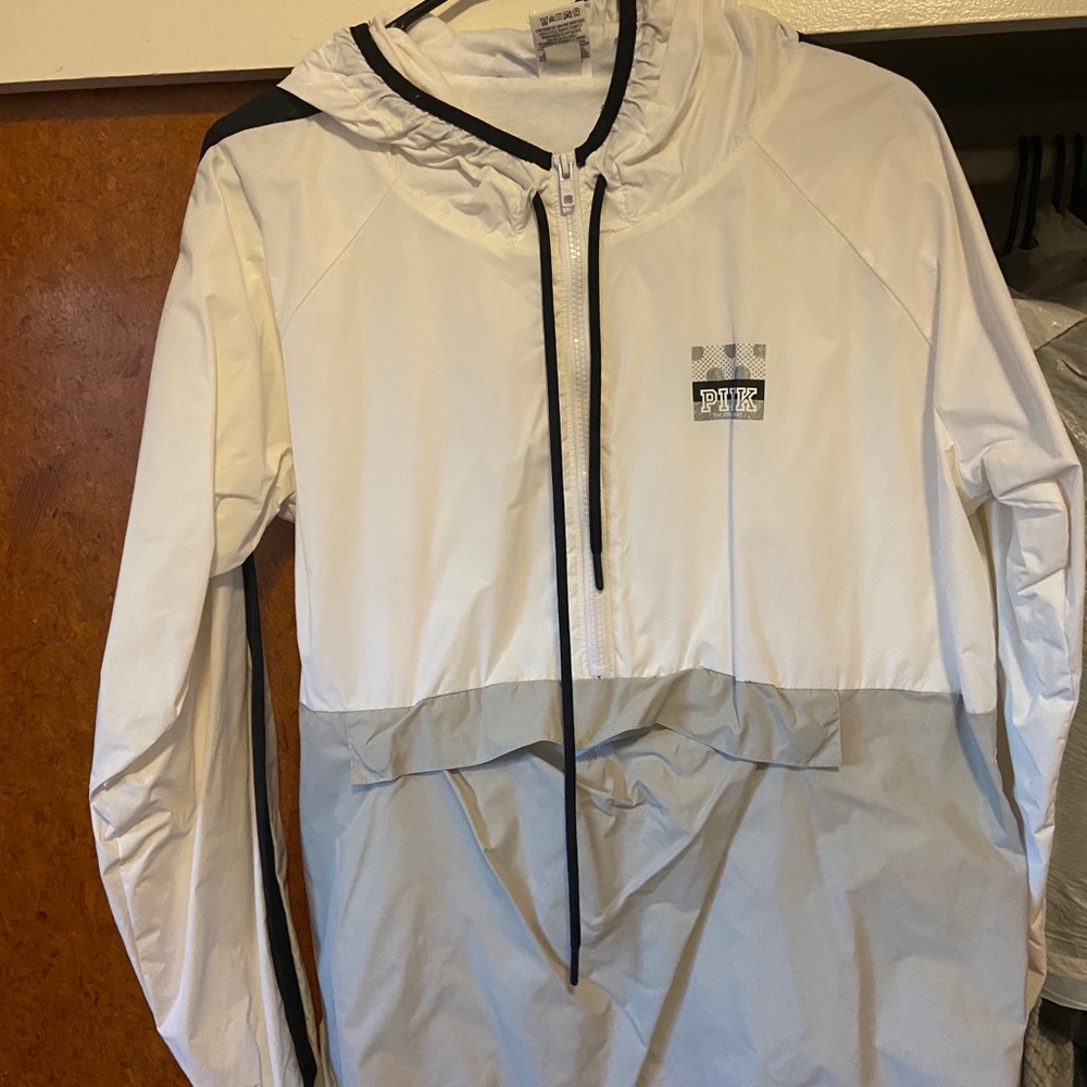 Pink wind breaker size L